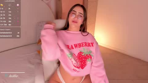 Snapshot of cherry_blond_ chatting on 23, 2, 2025 Cherry online show from 23, 2, 2025