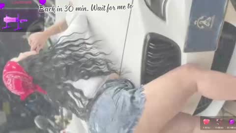 C H E R R Y  online show from 10, 9, 2025