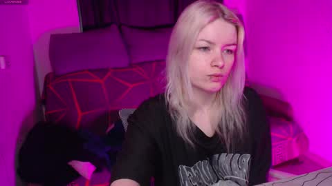 Snapshot of cherry_night666 chatting on 24, 4, 2026 Morty online show from 24, 4, 2026