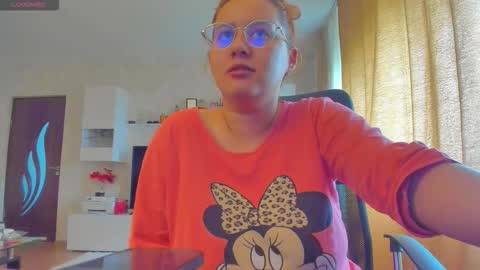 mayra online show from 13, 10, 2025