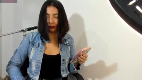 Snapshot of cherry_skinnyy_ chatting on 4, 8, 2026 cherry online show from 4, 8, 2026