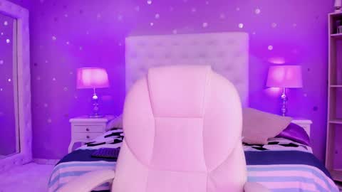 Sussan Cherry  online show from 25, 1, 2025