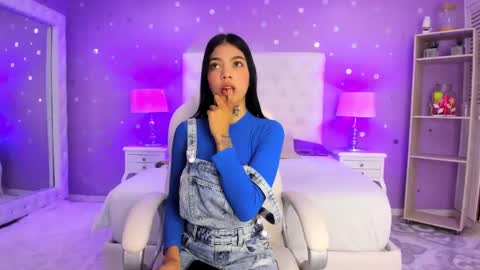 Sussan Cherry  online show from 4, 2, 2025