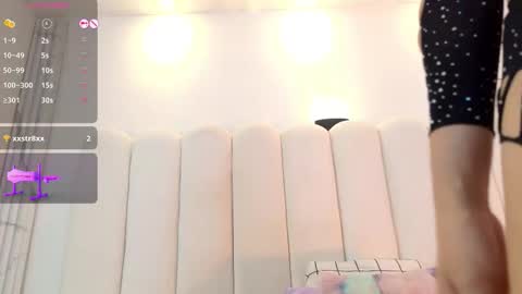Snapshot of cherry_welll chatting on 26, 10, 2025 Cherry  Conection 11pm-6am Colombia time online show from 26, 10, 2025