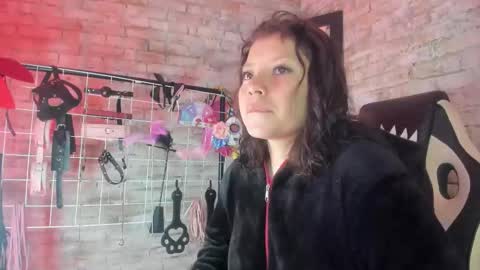     online show from 2, 11, 2025