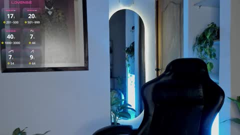 Cherry Lady online show from 29, 11, 2025