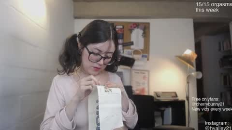 Sarah Prez online show from 8, 3, 2026