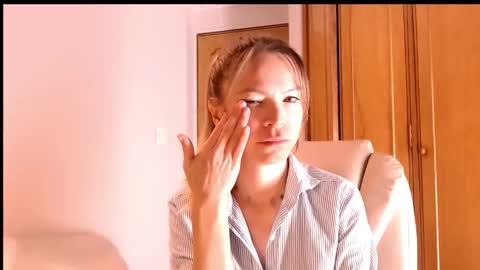 Anna online show from 11, 11, 2025