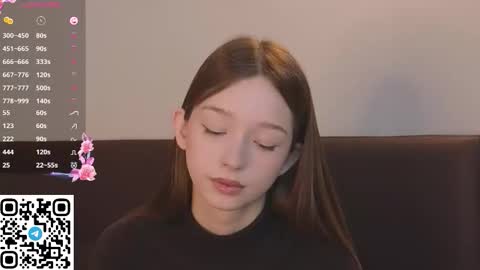 Snapshot of cherrymira chatting on 11, 10, 2025 Loise online show from 11, 10, 2025