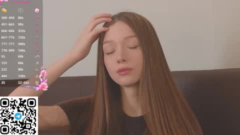 Snapshot of cherrymira chatting on 12, 10, 2025 Loise online show from 12, 10, 2025