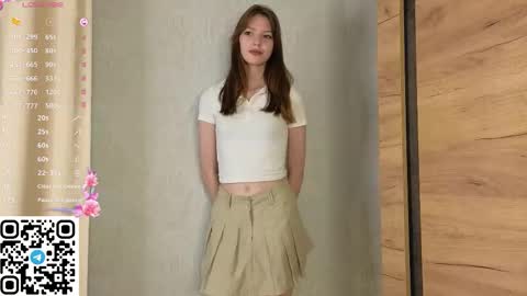 Snapshot of cherrymira chatting on 22, 11, 2025 Loise online show from 22, 11, 2025