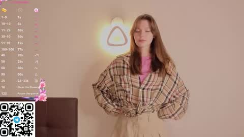 Snapshot of cherrymira chatting on 24, 11, 2025 Loise online show from 24, 11, 2025