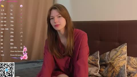 Snapshot of cherrymira chatting on 30, 11, 2025 Loise online show from 30, 11, 2025