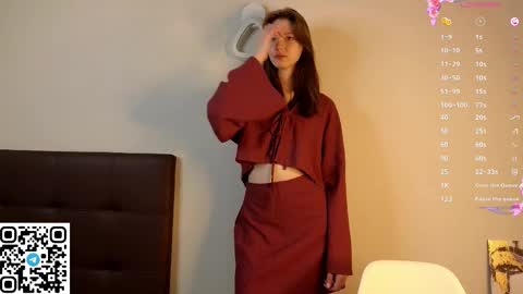 Snapshot of cherrymira chatting on 5, 12, 2025 Loise online show from 5, 12, 2025