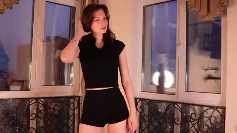 Snapshot of cherrymira chatting on 15, 6, 2026 Loise online show from 15, 6, 2026
