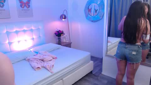 Snapshot of cherryy_summer chatting on 14, 11, 2025 cherryy_summer online show from 14, 11, 2025