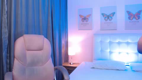 Snapshot of cherryy_summer chatting on 15, 11, 2025 cherryy_summer online show from 15, 11, 2025