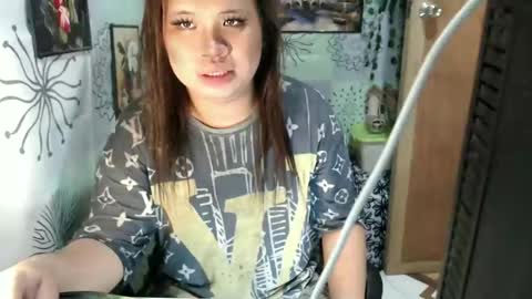 chescahotxxxl online show from 6, 1, 2025