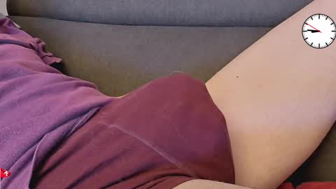 Snapshot of chezmonsieur_g chatting on 26, 9, 2025 Grey online show from 26, 9, 2025