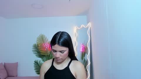 Snapshot of chiara_tay chatting on 18, 1, 2025 Chiara online show from 18, 1, 2025