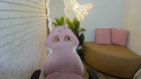 Snapshot of chiara_tay chatting on 9, 2, 2025 Chiara online show from 9, 2, 2025