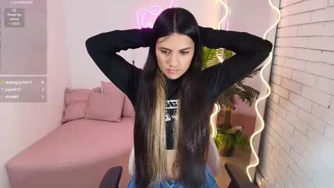 Snapshot of chiara_tay chatting on 27, 2, 2025 Chiara online show from 27, 2, 2025