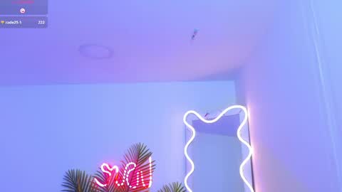 Snapshot of chiara_tay chatting on 8, 3, 2025 Chiara online show from 8, 3, 2025