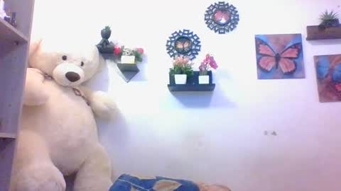 Snapshot of chiarafioree chatting on 3, 10, 2025 ChiaraFioree online show from 3, 10, 2025