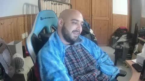 chicomallorca96 online show from 4, 2, 2025