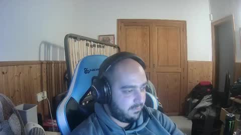 chicomallorca96 online show from 18, 2, 2025