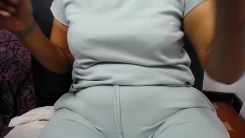 Snapshot of chiky_nastyy chatting on 12, 11, 2025 Chikys online show from 12, 11, 2025