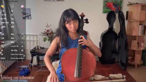 Snapshot of chiloschista chatting on 1, 10, 2025 judith online show from 1, 10, 2025