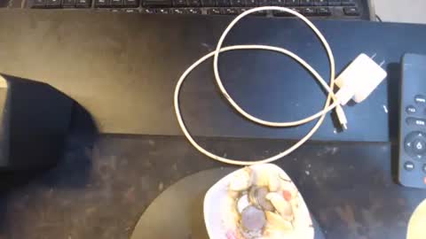 Snapshot of chloe_bilat chatting on 18, 10, 2025 chloe_bilat online show from 18, 10, 2025