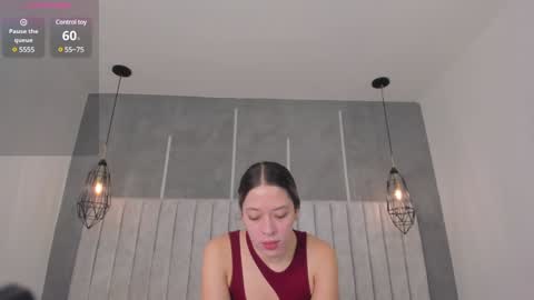 Snapshot of chloe_dee_ chatting on 8, 2, 2025 Chloe online show from 8, 2, 2025