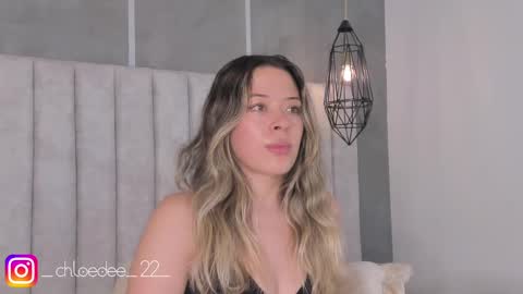Snapshot of chloe_dee_ chatting on 13, 2, 2025 Chloe online show from 13, 2, 2025