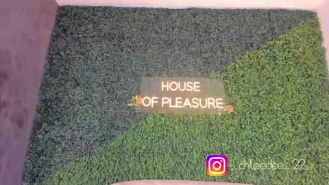 Snapshot of chloe_dee_ chatting on 5, 10, 2025 Chloe online show from 5, 10, 2025