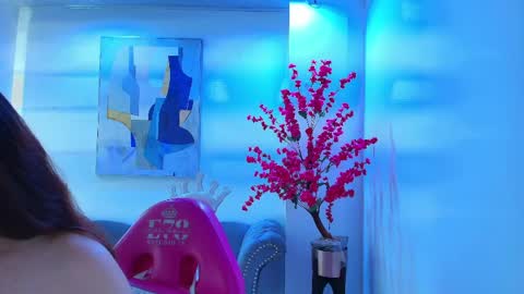 Chloe online show from 2, 4, 2026