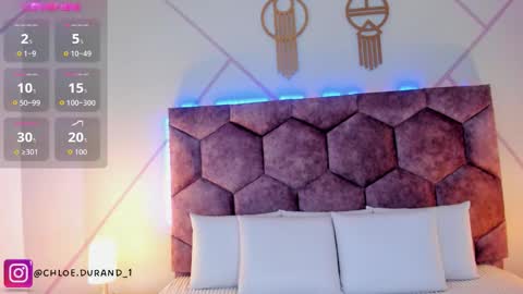 chloe_durand_ online show from 10, 10, 2025