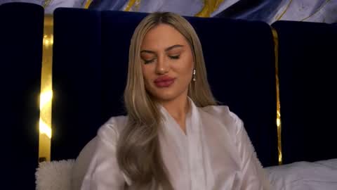 Chloe GraceeX online show from 13, 1, 2026