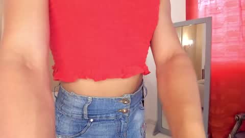 Snapshot of chloe_luxury chatting on 25, 4, 2026 chloe_luxury online show from 25, 4, 2026
