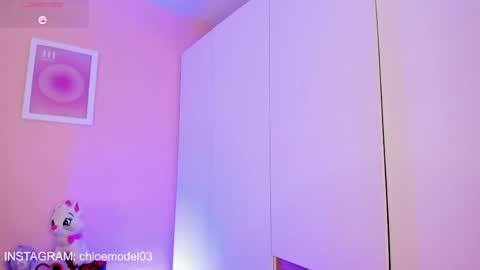 Chloe  online show from 13, 4, 2026