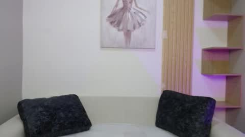 chloe_peach_ online show from 18, 1, 2026