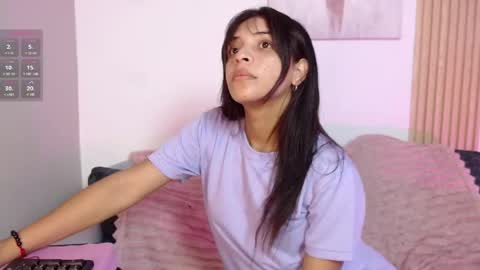 chloe_peach_ online show from 27, 4, 2026