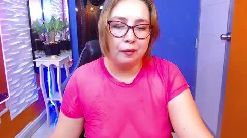 chloe_prg online show from 12, 3, 2025