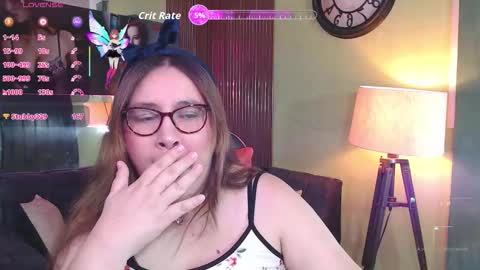 chloe_prg online show from 18, 9, 2025