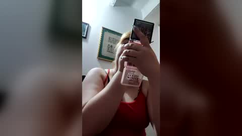 Snapshot of chloe_prg chatting on 1, 7, 2026 chloe_prg online show from 1, 7, 2026