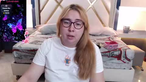 Snapshot of chloe_prg chatting on 25, 7, 2026 chloe_prg online show from 25, 7, 2026