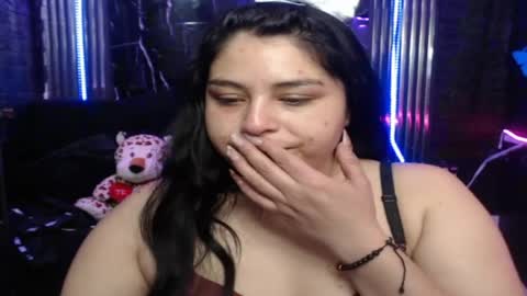 chloe_smith5 online show from 13, 4, 2026