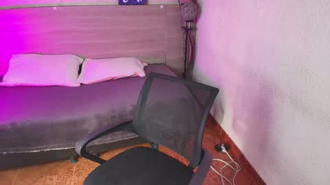 Snapshot of chloe_stark_ chatting on 20, 5, 2026 chloe_stark_ online show from 20, 5, 2026