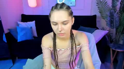 Snapshot of chloe_sunny chatting on 28, 6, 2026 Chloe online show from 28, 6, 2026
